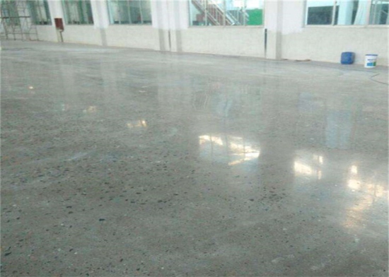 金刚砂耐磨地坪材料