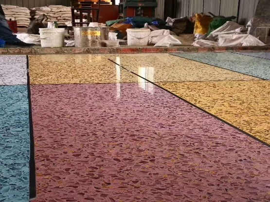 晟胜地坪材料产家揭秘无机磨石地坪优势